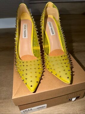 Steve Madden Vala S Citron size 7.5